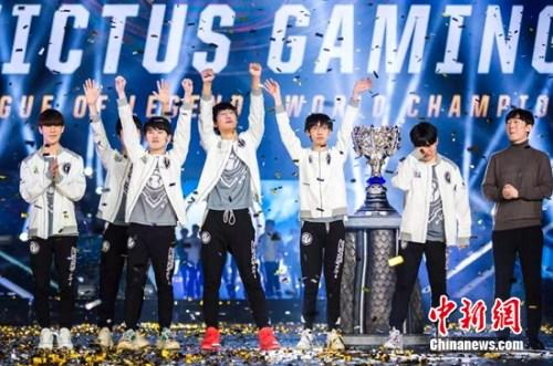 李培楠星际争霸2夺冠 国服关闭引电竞圈深思