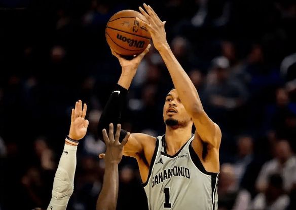 文班亚马41+18助马刺掀翻勇士，MVP争夺进入白热化