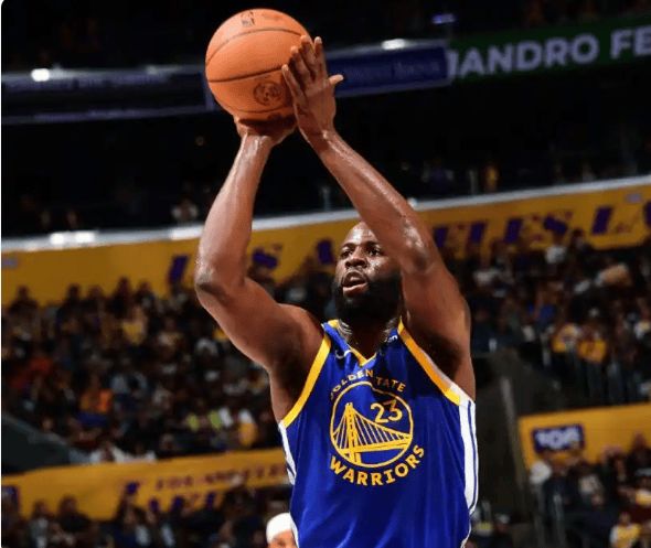 文班亚马41+18助马刺掀翻勇士，MVP争夺进入白热化