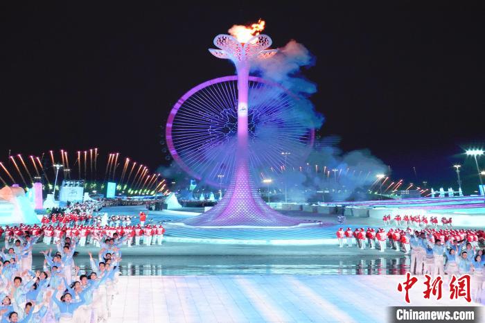 科技赋能冰雪艺术 哈尔滨亚冬会打造未来感盛会