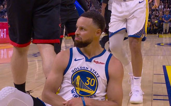 库里复出首战对阵火箭 9000球里程碑成里程悲