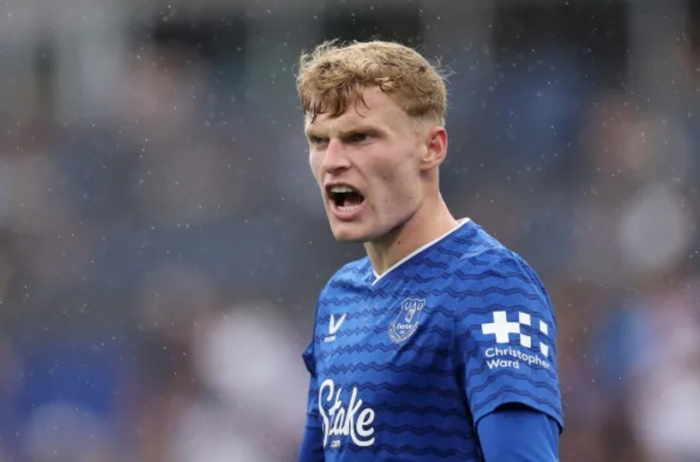 曼联引援布局受马奎尔留队影响 布兰斯韦特转会