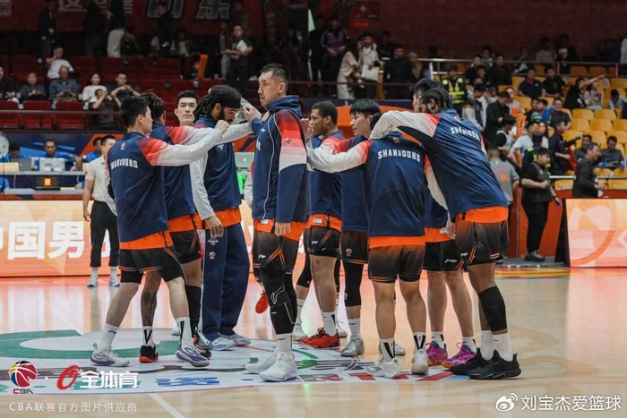 记者证失踪背后山东男篮逆境突围